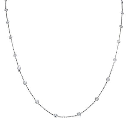 WG 750/000 diamond necklace with 30 brilliant-cut 