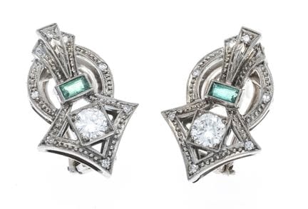 Pendientes de clip con esmeraldas y brillantes, ha