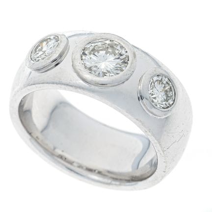Solid Riviére Brilliant Ring WG 585/000 with one 1