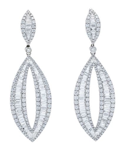 Pendientes de diamantes colgantes de alta calidad,