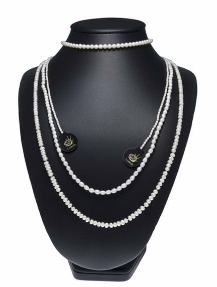 5 strands of freshwater pearls, 5.6–2.7 mm, 89 g