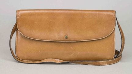 Aigner, borsa a tracolla vintage modello Baguette,