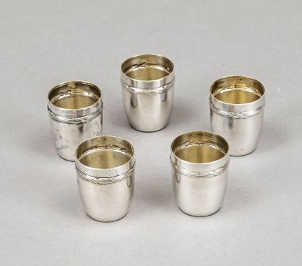 Cinque bicchierini da grappa, XX secolo, placcati,