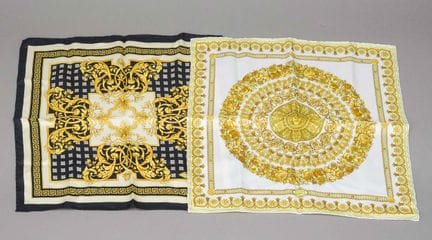 Versace, 2 piccoli foulard quadrati in pura seta c