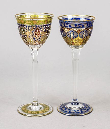Deux verres à pied de style Art nouveau, début du 