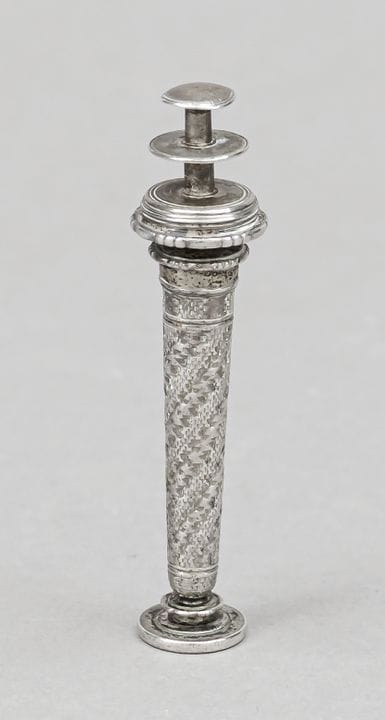 Cachet, XIXe siècle, argent poinçonné, forme coniq