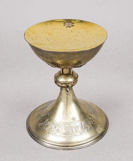 Objets liturgiques : calice et patène, Pays-Bas, v