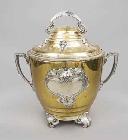 Grande ciotola, 1900 circa, in ottone parzialmente