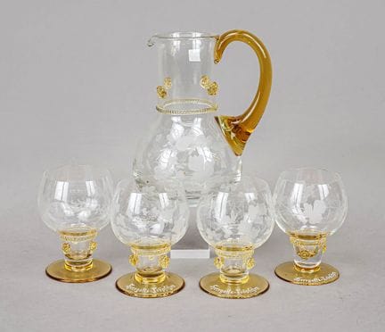 Pichet à vin et quatre verres à pied, Theresientha