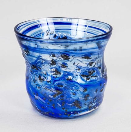 Vase en verre d'art, 2001, signé D. Kessler, base 