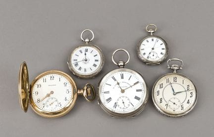 Set composto da 5 orologi da tasca, 4 in argento e