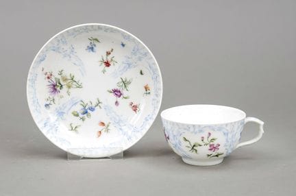 Tazza da tè con UT, KPM Berlino, XX secolo, prima 