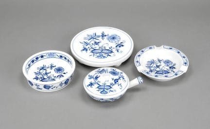 Set di quattro pezzi con motivo a cipolla, Meissen
