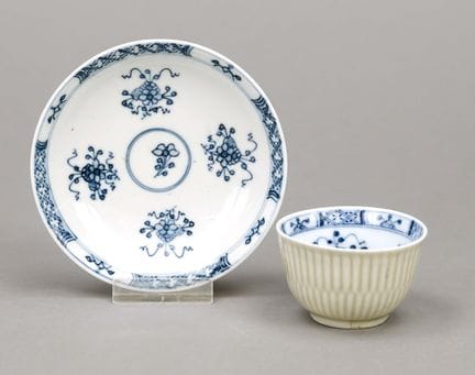 Tazza con base, Meissen, XVIII secolo, prima serie