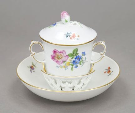 Trembleuse，3件套，迈森，1934年后印制的标志，二等品，花卉3号纹样，高12厘米
