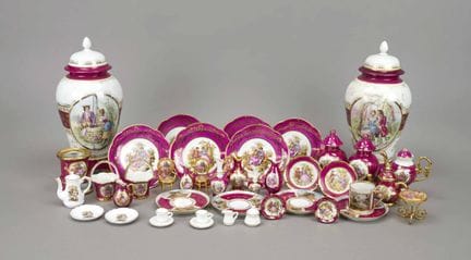 Service en porcelaine, environ 40 pièces, Limoges,