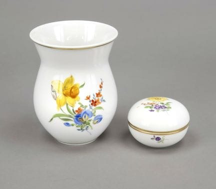 Jarrón y caja con tapa, Meissen, decoración «Flor 