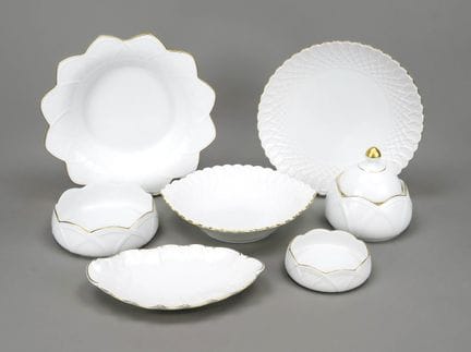 7 pièces, Hoechst, XXe siècle, blanc avec bordure 