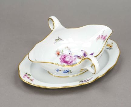 带实心底座的酱汁碗，迈森，克瑙夫施韦特（Knaufschwerter，1850-1924），第一版，