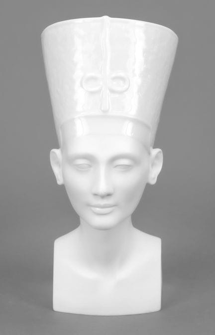 纳芙蒂蒂，罗森塔尔，1957年后推出的品牌，根据埃及原件设计的法老埃赫纳顿王后的半身像，白色，部分施