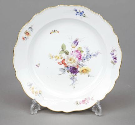 Grand plat rond, Meissen, marque « Knaufschwerter 