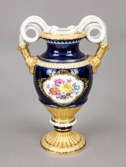 大型蛇形把手花瓶，迈森，普费弗时期（1924-1934），第一批，由恩斯特·奥古斯特·洛伊特里茨于1