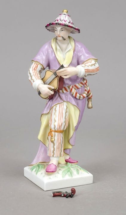 马拉巴尔人持鲁特琴，柏林皇家瓷厂（KPM），1945年前印记，红色帝国苹果印记，一等， 弗里德里希·