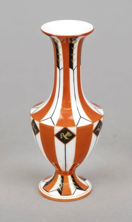 装饰艺术风格花瓶，柏林皇家瓷器厂（KPM），1870-1945年标记， 第二批，红色帝国苹果标志，双