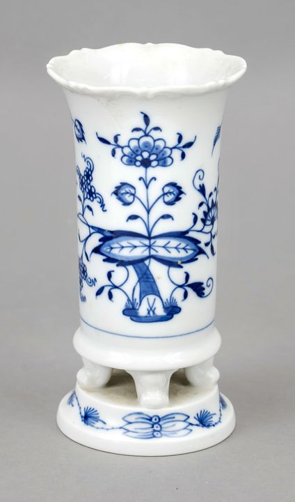 窑烧花瓶，迈森，1934年后印制的商标，第一类，洋葱纹装饰，高14厘米