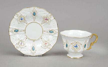 Tasse d'apparat avec soucoupe, Meissen, Knaufschwe
