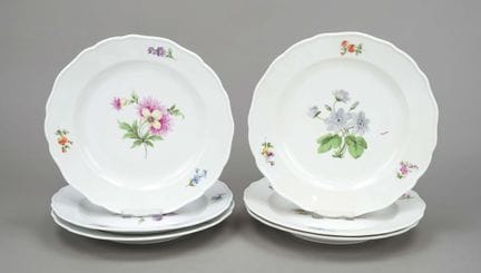六只餐盘，迈森，20世纪，第二期，新剪影造型，彩绘花卉图案，直径 24 厘米
