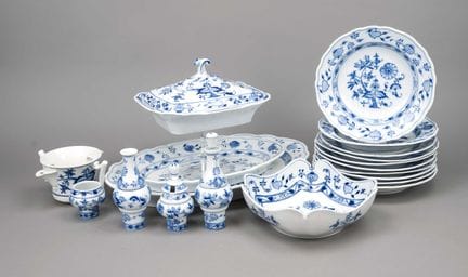 19件套，C. u. E. Teichert，施塔特迈森，1882-1929年间不同印记，釉下蓝洋葱