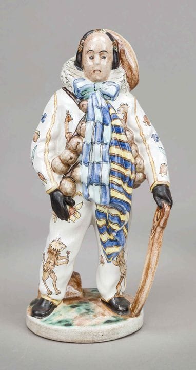 维林根·汉塞勒，狂欢节人物，安东·克林格（1881-1963）设计，红色陶片釉，底部有浮雕标记，卡尔
