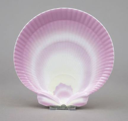 Assiette en forme de coquille Saint-Jacques, KPM B