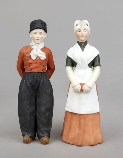 Paire de bouteilles en céramique figuratives, Heub