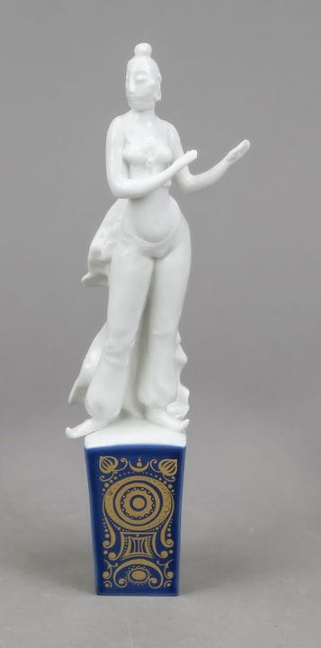 《一千零一夜》中的后宫女子，迈森，1973年后制作，第一版，彼得·斯特兰格约1980年设计，型号67