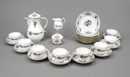 8人份咖啡套装，27件，迈森（Meissen），1934年后出品，一级品，饰有黑色宫廷龙纹，包括咖啡