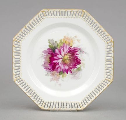 Assiette octogonale ajourée, KPM Berlin, marque 18