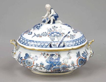 Terrine ovale à couvercle, Meissen, marque « Knauf