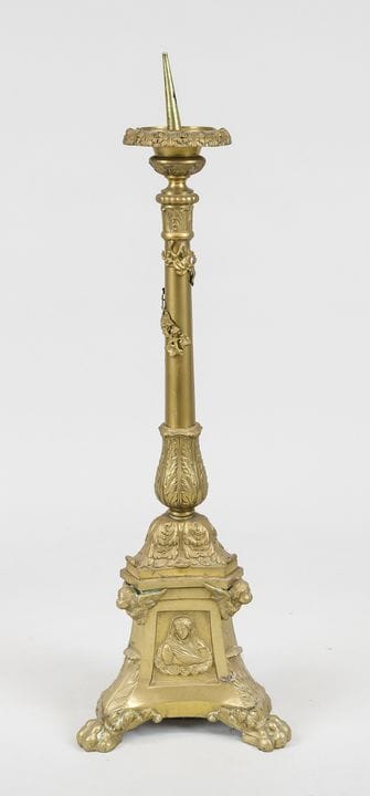 Chandelier d'église, fin du XIXe siècle, laiton. S