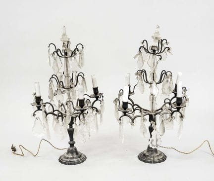 Paire de girandoles avec pendants en cristal, fin 
