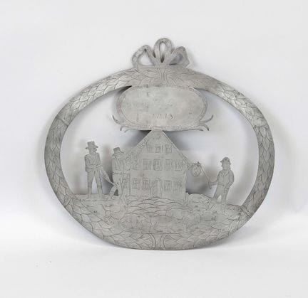 Panneau de corporation, vers 1800, en étain. Trava