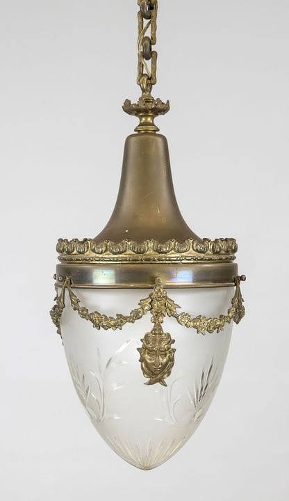 Lampe suspendue, fin du XIXe siècle, laiton. Douil