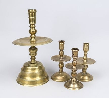 4 chandeliers à disques, XIXe siècle et antérieurs