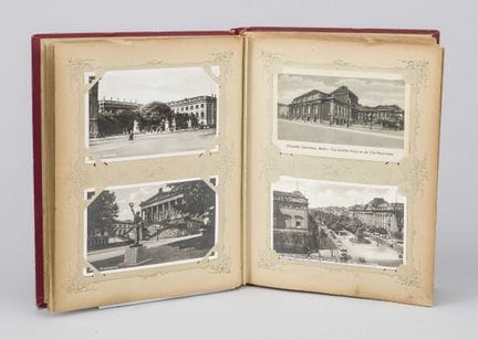 Album contenant 200 cartes postales de Berlin, dat