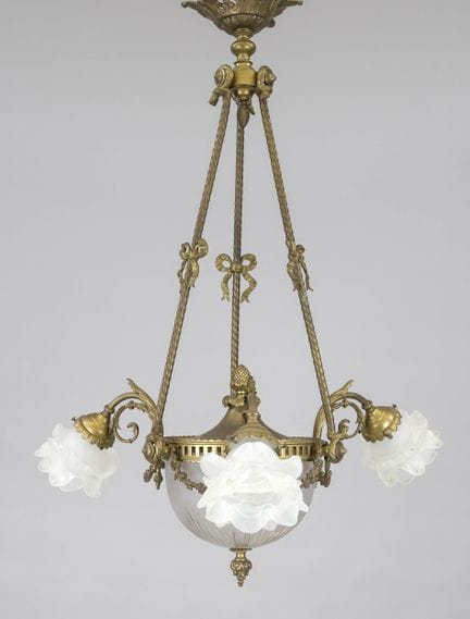 Suspension, fin du XIXe siècle, laiton. Diffuseur 