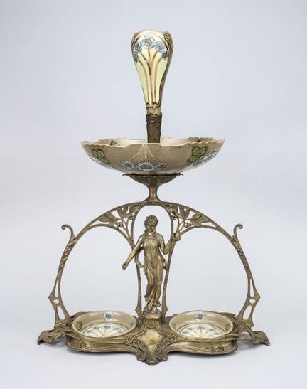 Gran centro de mesa de estilo Art Nouveau, segunda
