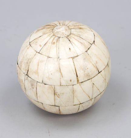 Ornamental sphere, 19th/20th century, carved bone.