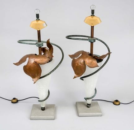 Paire de lampes, XXe siècle, entonnoir en verre su