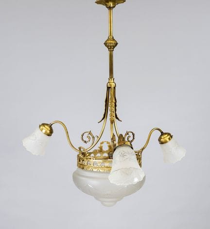 Suspension, XIXe/XXe siècles, laiton. Couronne ajo